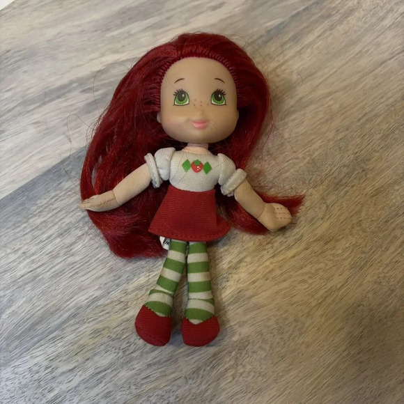 Rare Vintage STRAWBERRY SHORTCAKE Doll- Kenner